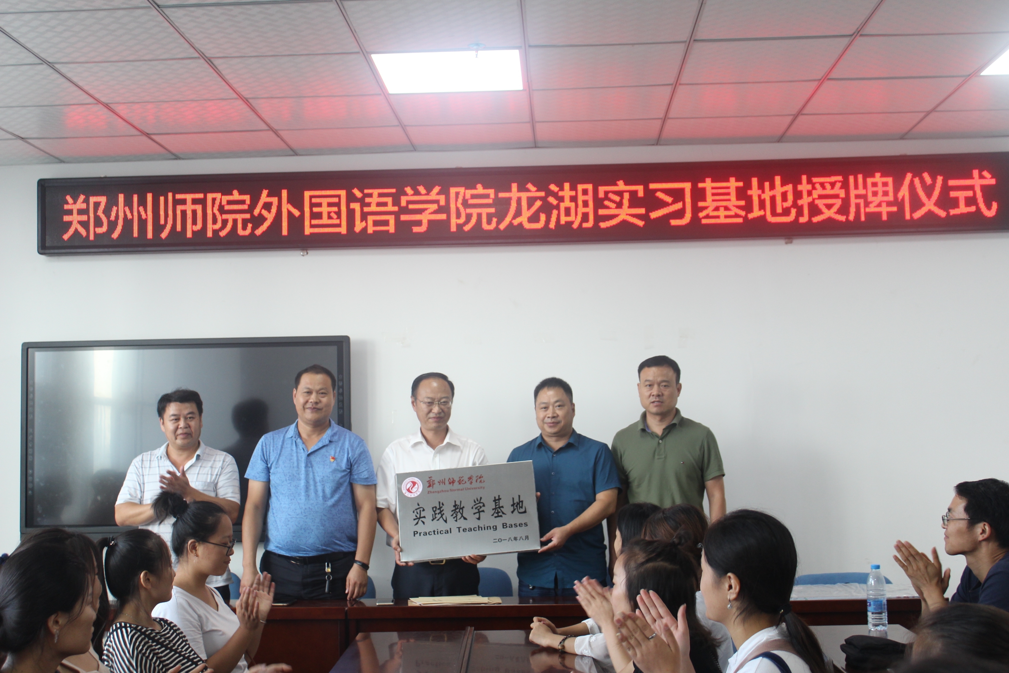 IMG_1740.JPG IMG_1740.JPG