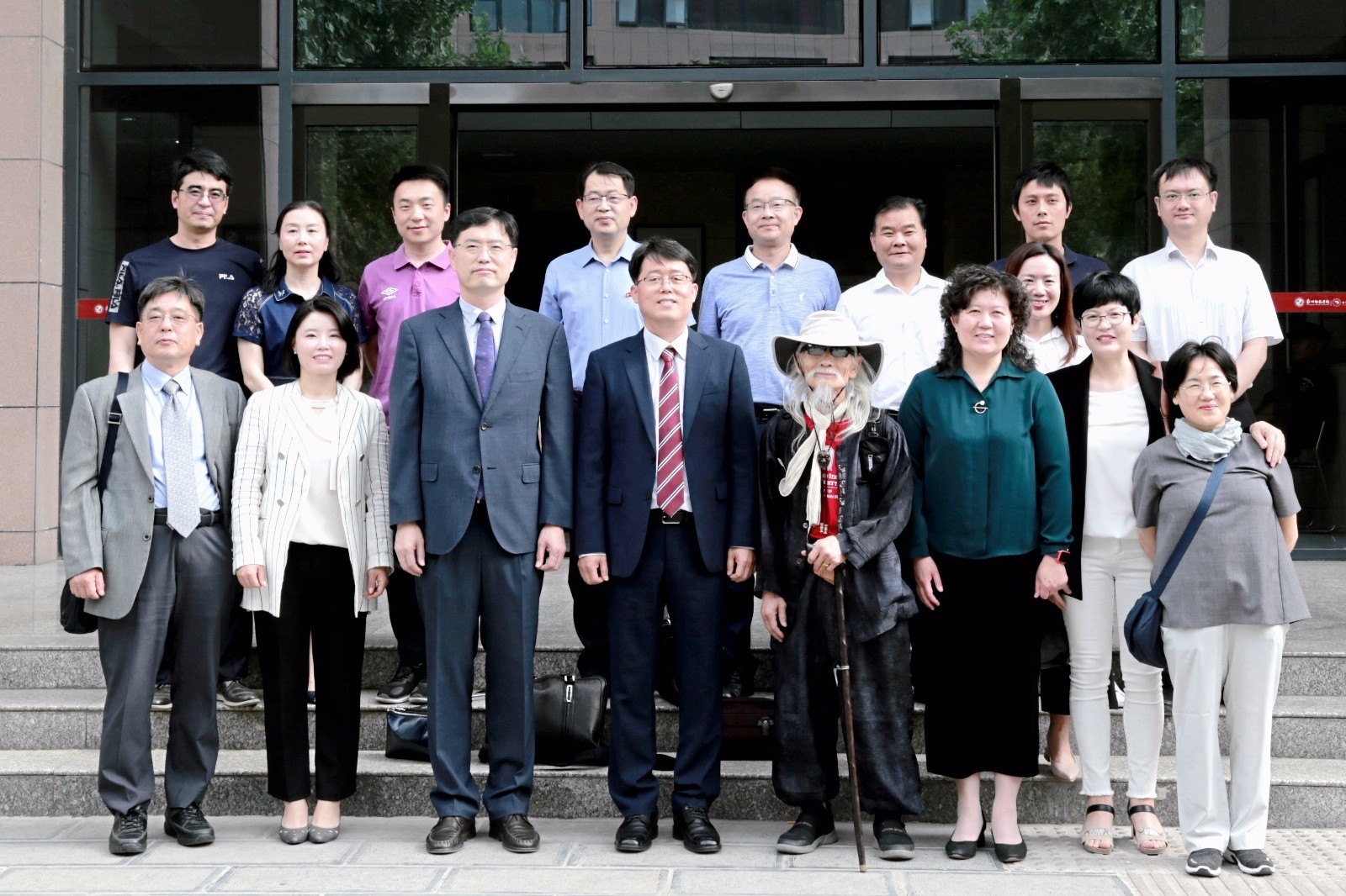 图片2.jpg 图片2.jpg