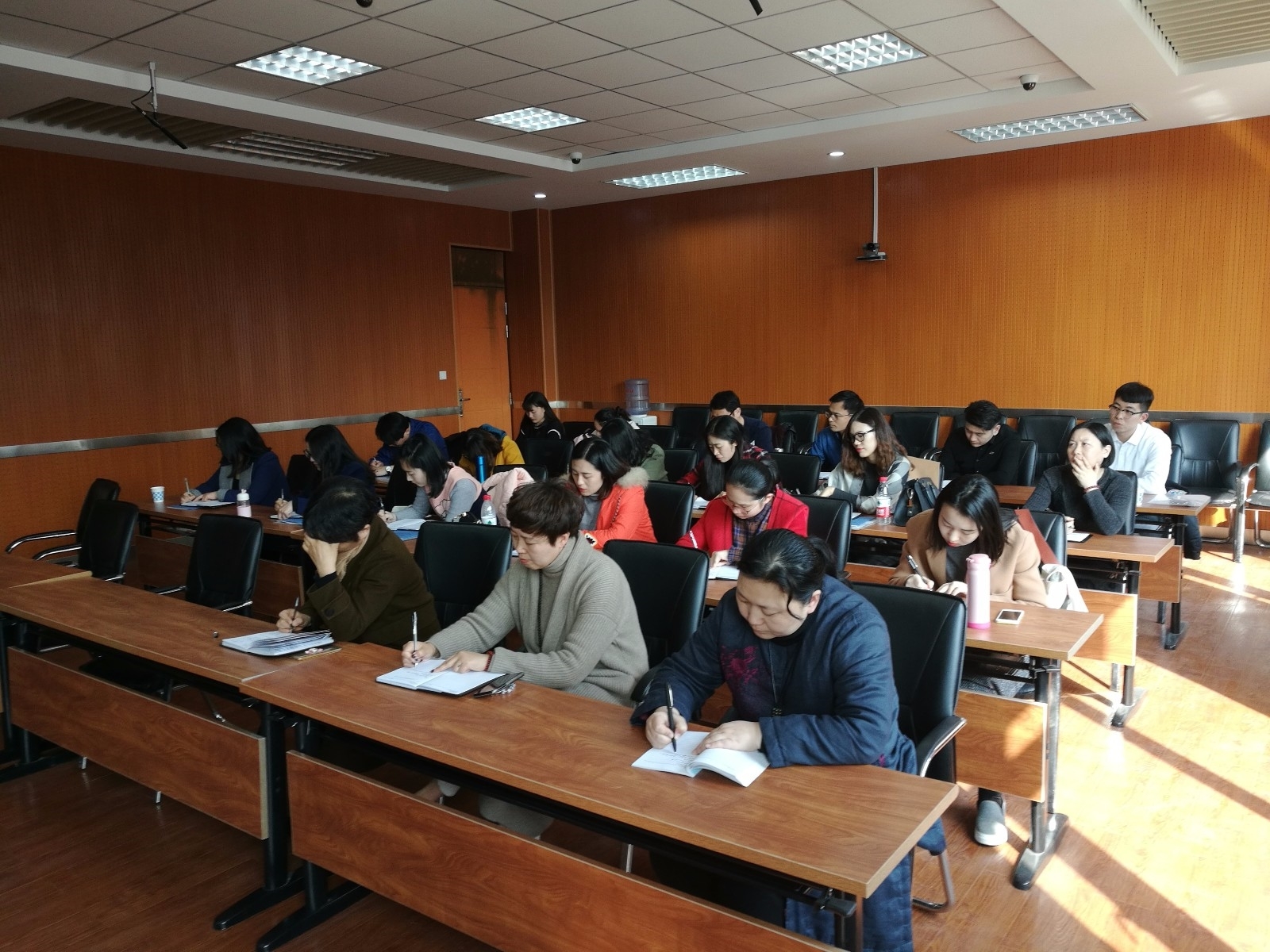 微信图片_20180312151653.jpg 微信图片_20180312151653.jpg