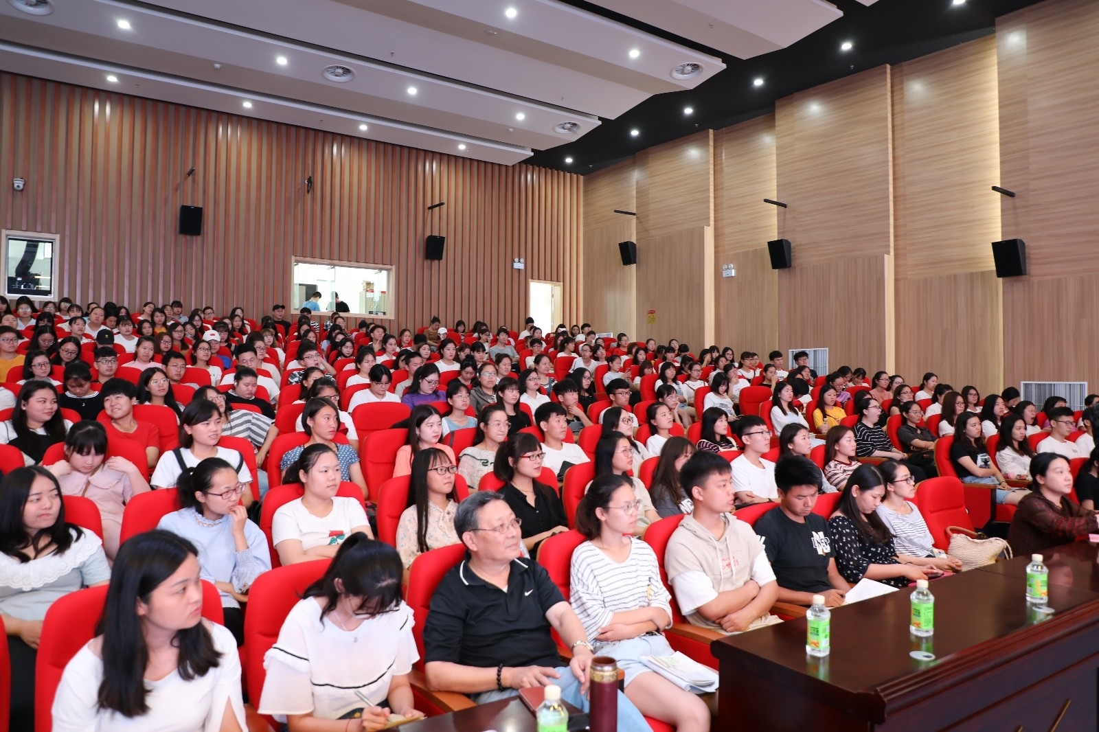 6N4A1810.JPG 6N4A1810.JPG